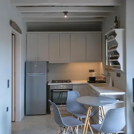 Prasini * Agios Sostis (Tinos)