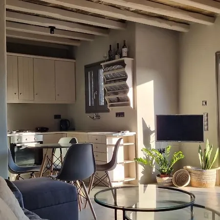 Prasini * Agios Sostis (Tinos)